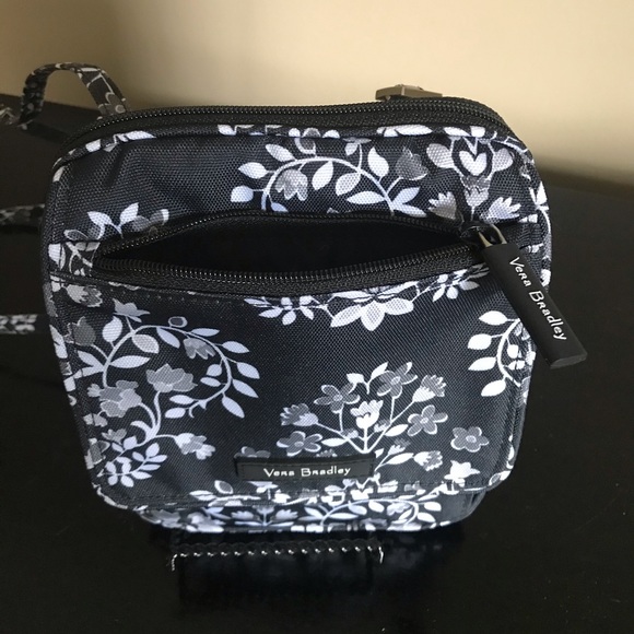 Vera Bradley Crossbody Purse - Picture 4 of 8